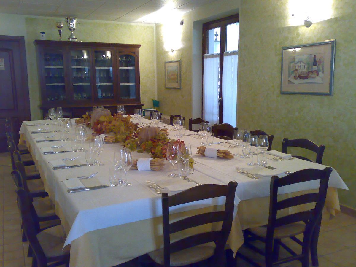 La Rosa Dei Vini Bed and Breakfast Serralunga d'Alba Eksteriør billede