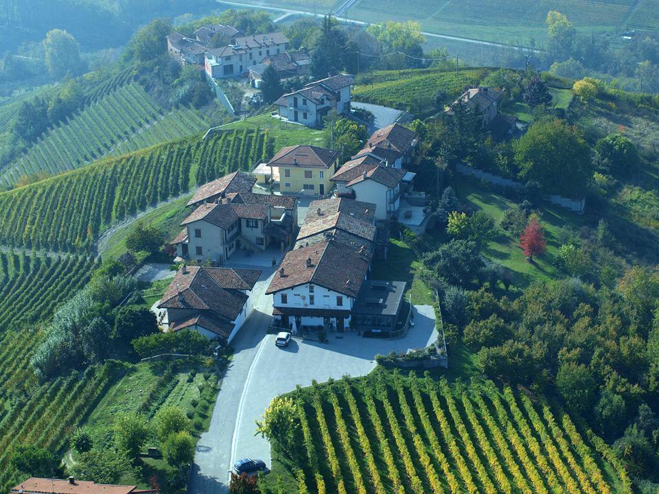 La Rosa Dei Vini Bed and Breakfast Serralunga d'Alba Eksteriør billede