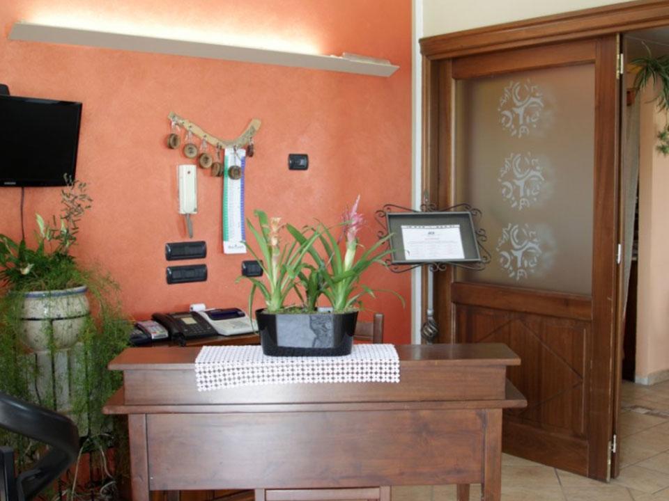 La Rosa Dei Vini Bed and Breakfast Serralunga d'Alba Eksteriør billede