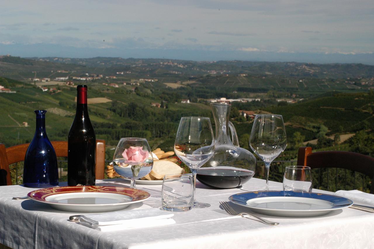 La Rosa Dei Vini Bed and Breakfast Serralunga d'Alba Eksteriør billede