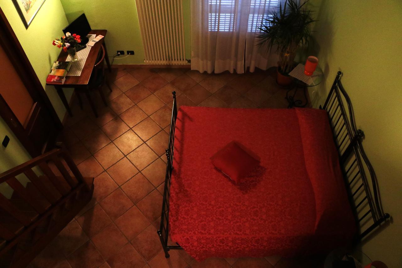La Rosa Dei Vini Bed and Breakfast Serralunga d'Alba Eksteriør billede