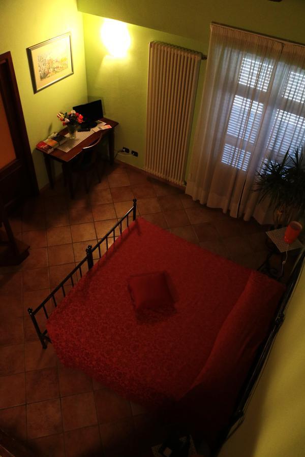 La Rosa Dei Vini Bed and Breakfast Serralunga d'Alba Eksteriør billede