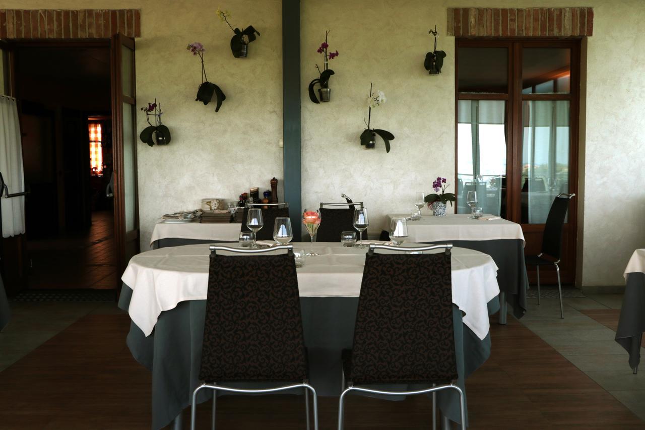 La Rosa Dei Vini Bed and Breakfast Serralunga d'Alba Eksteriør billede