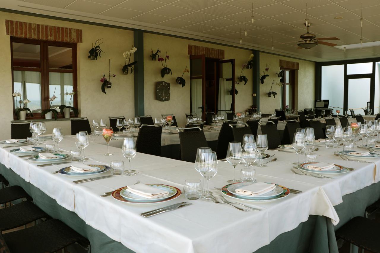 La Rosa Dei Vini Bed and Breakfast Serralunga d'Alba Eksteriør billede
